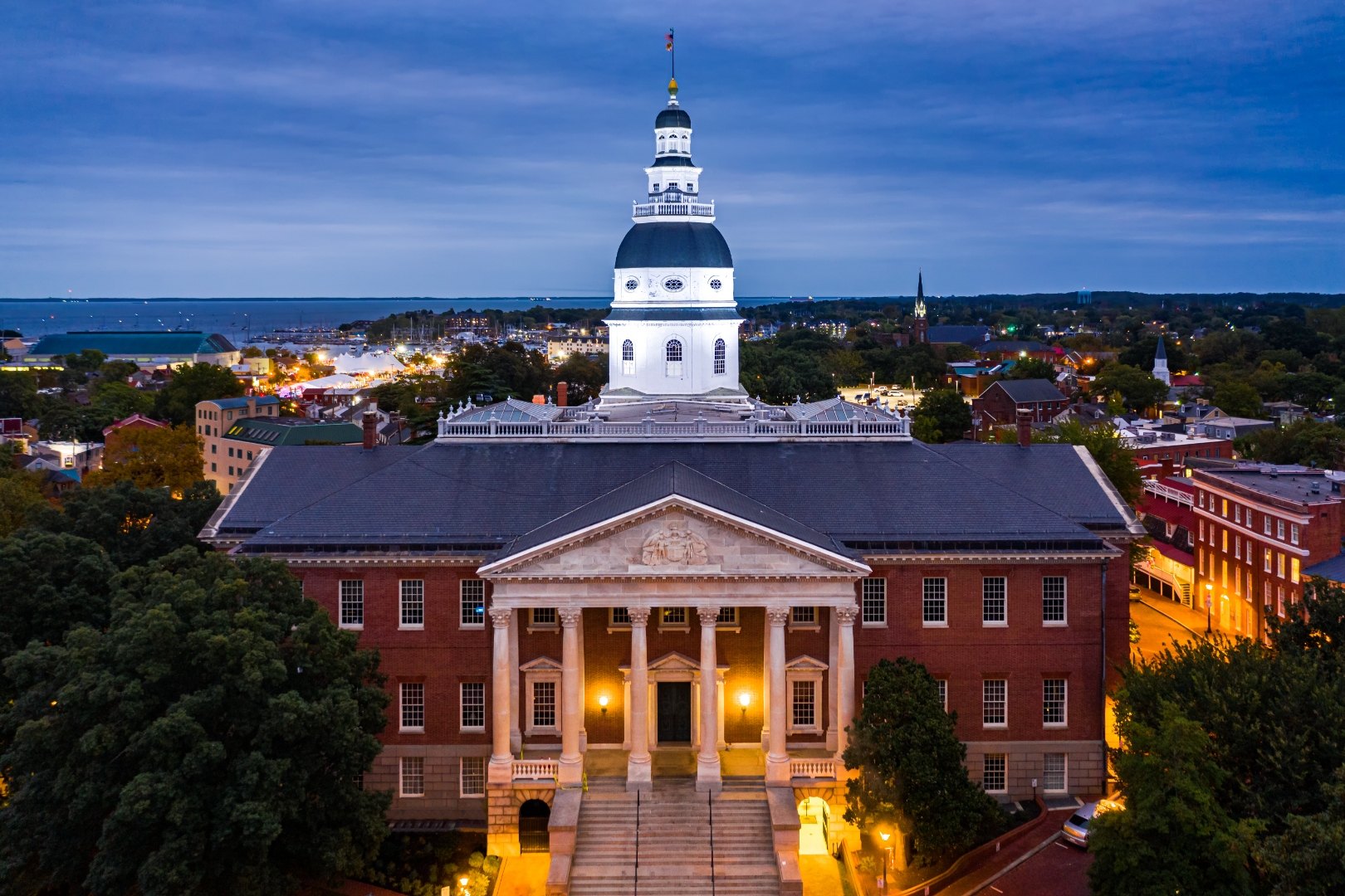 The Maryland State House in Annapolis at dusk